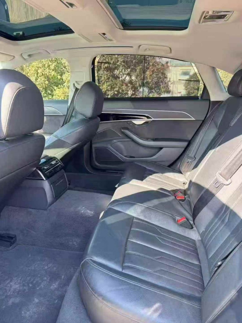 烟台19年奥迪A8L6