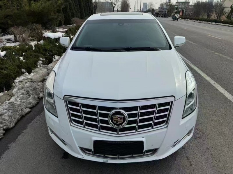 滨州15年凯迪拉克XTS1