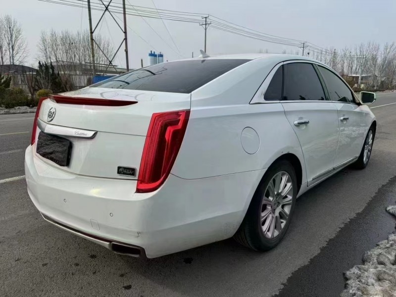 滨州15年凯迪拉克XTS7