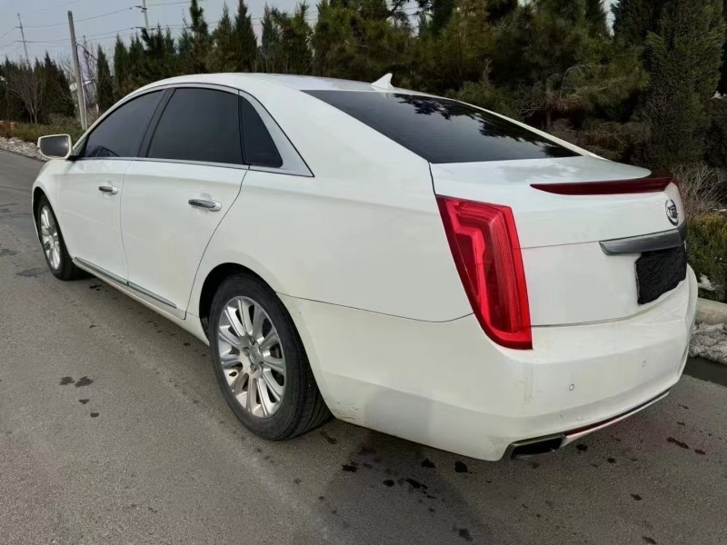 滨州15年凯迪拉克XTS8