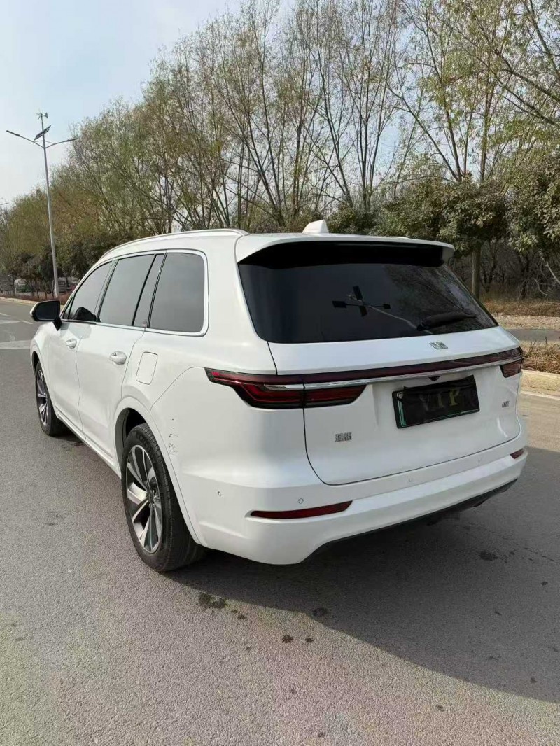 枣庄21年理想理想ONE8