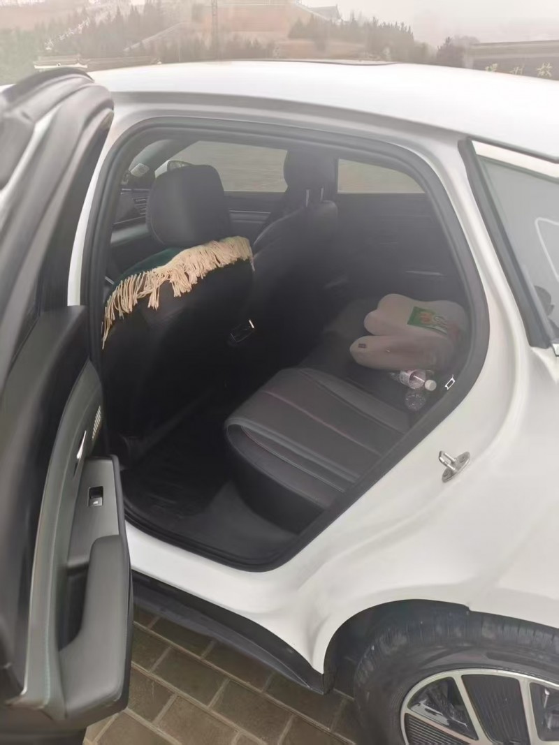 枣庄25年比亚迪秦4