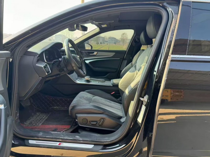 新乡21年奥迪A6L6