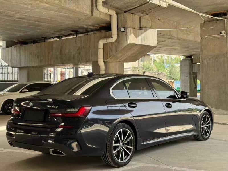 兰州22年宝马3系8