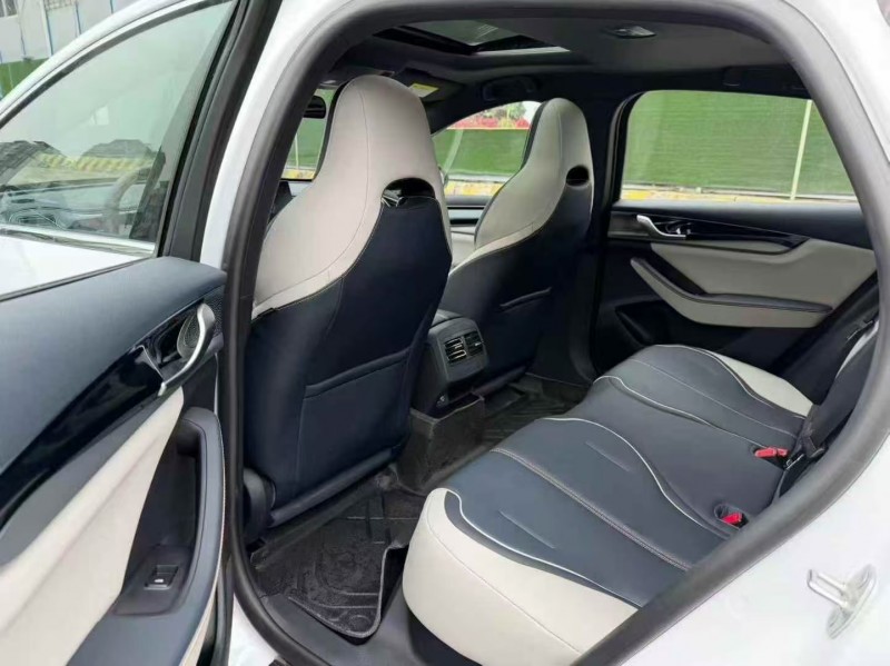 广州25年比亚迪秦4