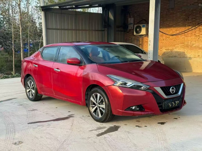 新乡15年日产蓝鸟2