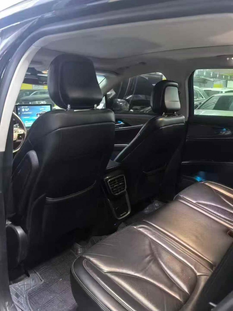 宜昌22年林肯航海家6