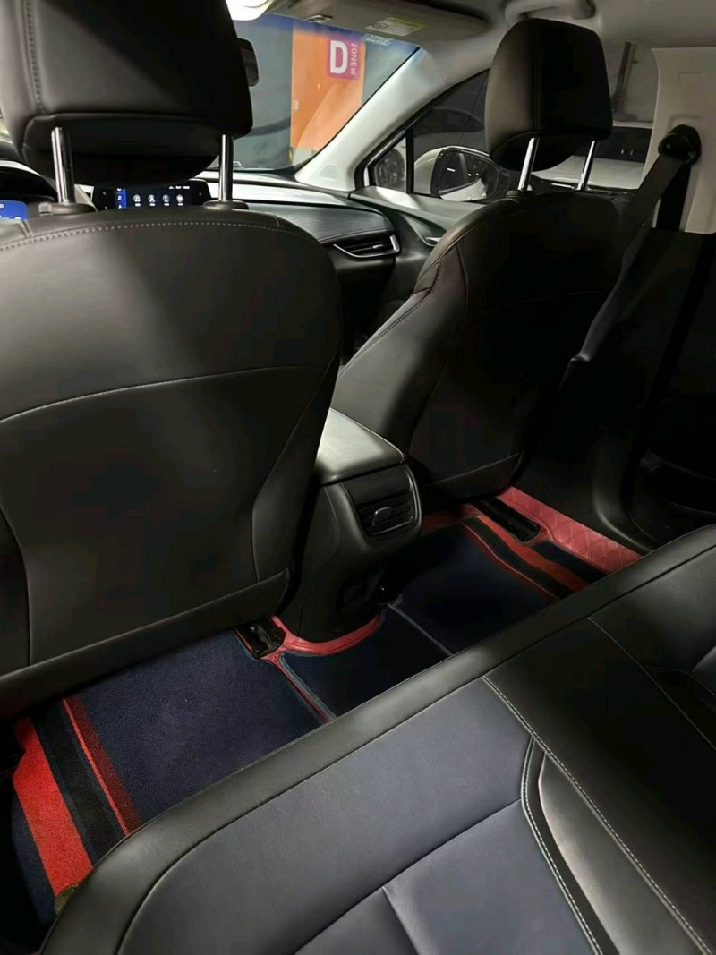 成都24年别克微蓝4