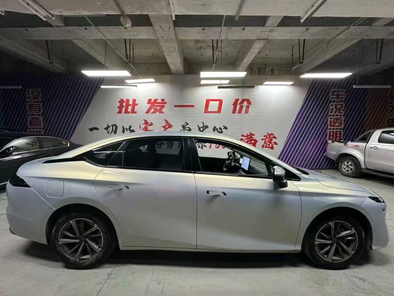 成都24年传祺埃安MAX702