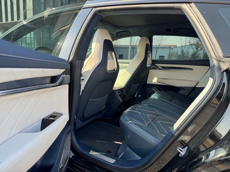 盐城23年极氪汽车0016