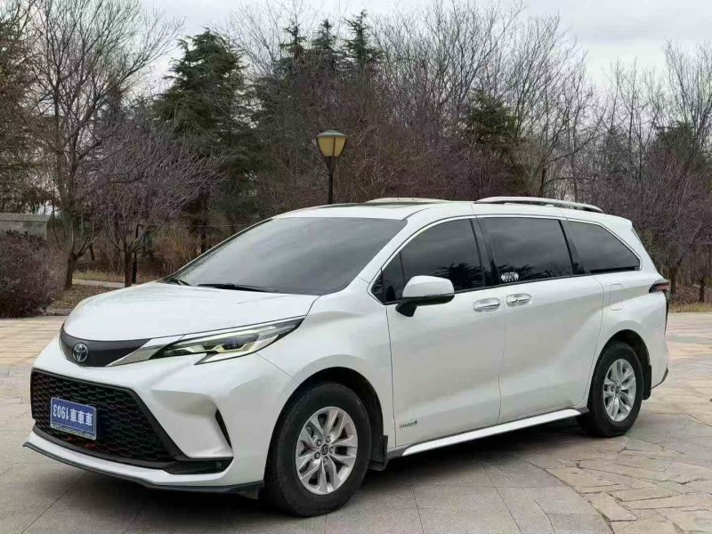 济宁24年丰田格瑞维亚3