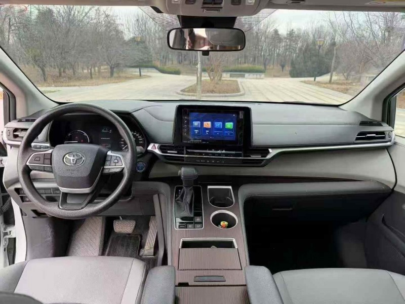 济宁24年丰田格瑞维亚6