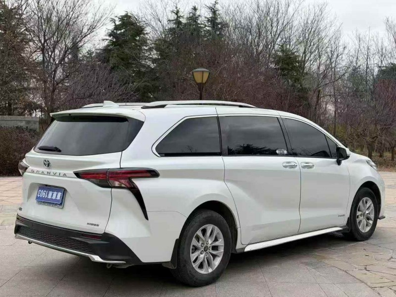 济宁24年丰田格瑞维亚7