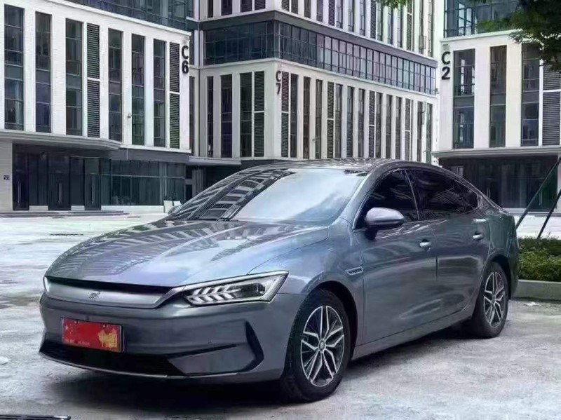 广州21年比亚迪秦3