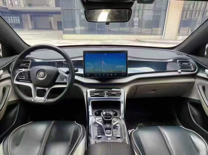 广州21年比亚迪秦7