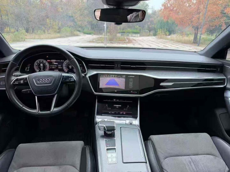 济宁23年奥迪A6L4