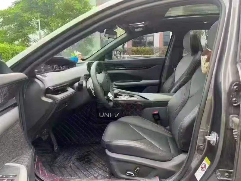 广州23年长安汽车UNI8