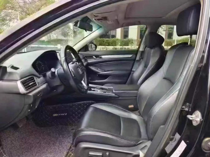 广州20年本田雅阁5