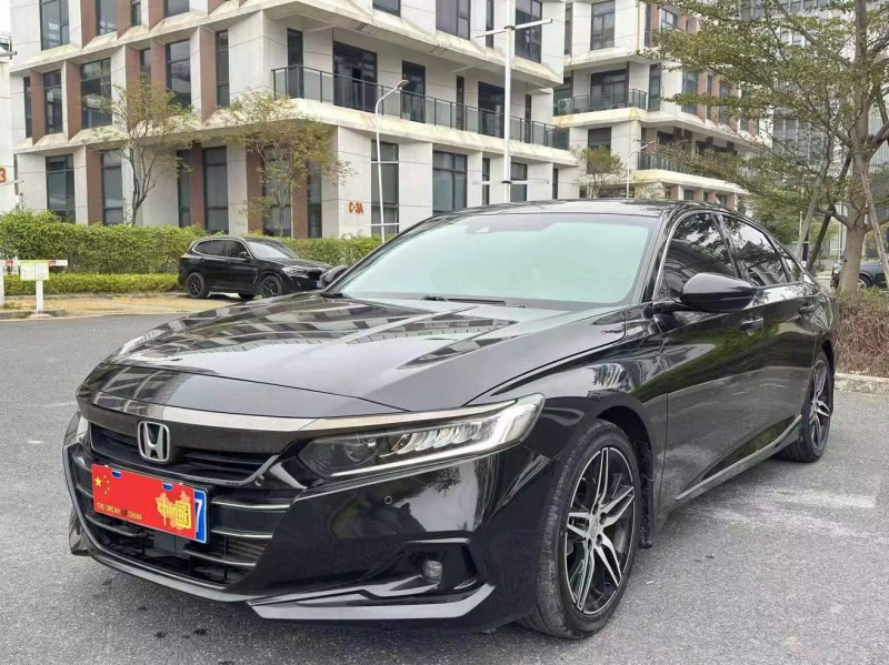 广州22年本田雅阁3