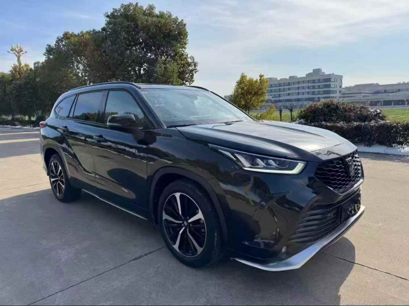 常州23年丰田皇冠2