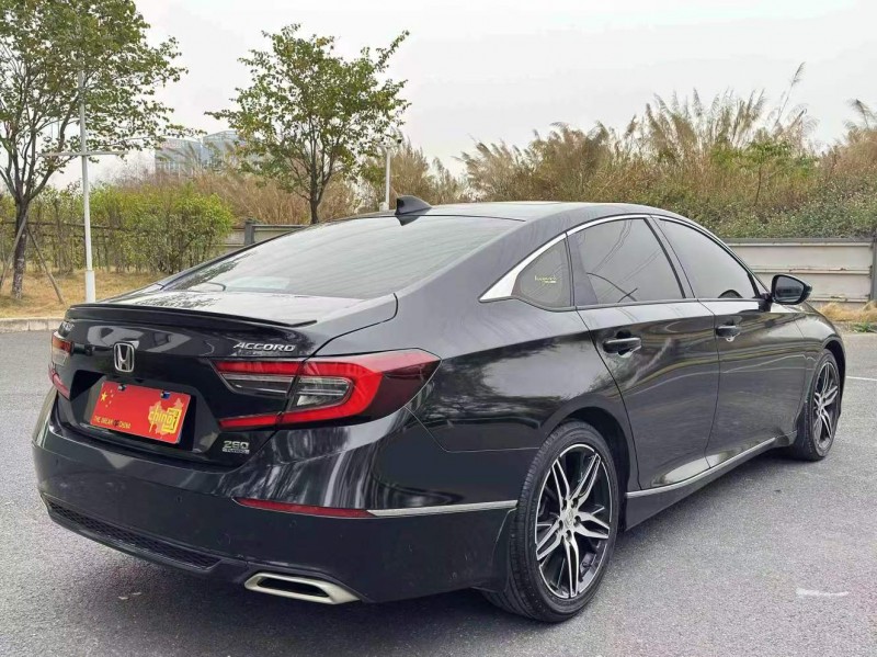 广州22年本田雅阁9