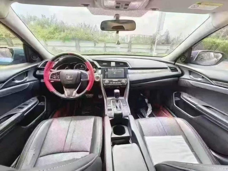 广州21年本田思域4