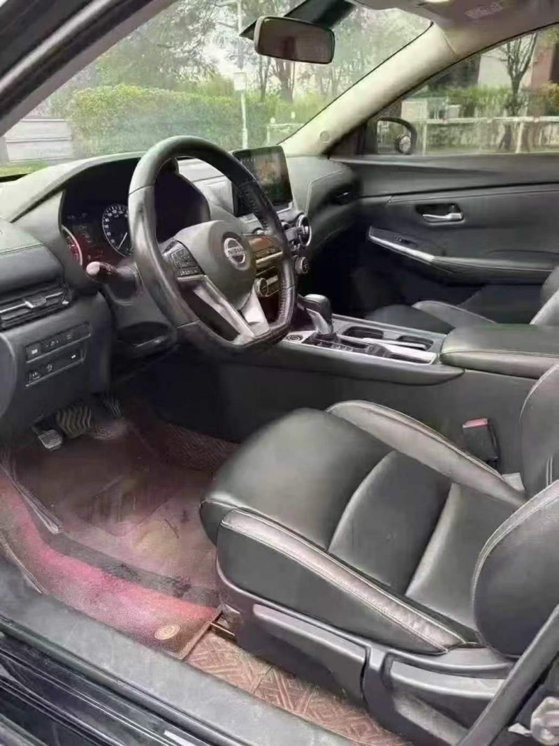 广州20年日产轩逸5