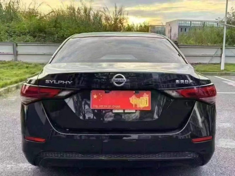 广州20年日产轩逸7