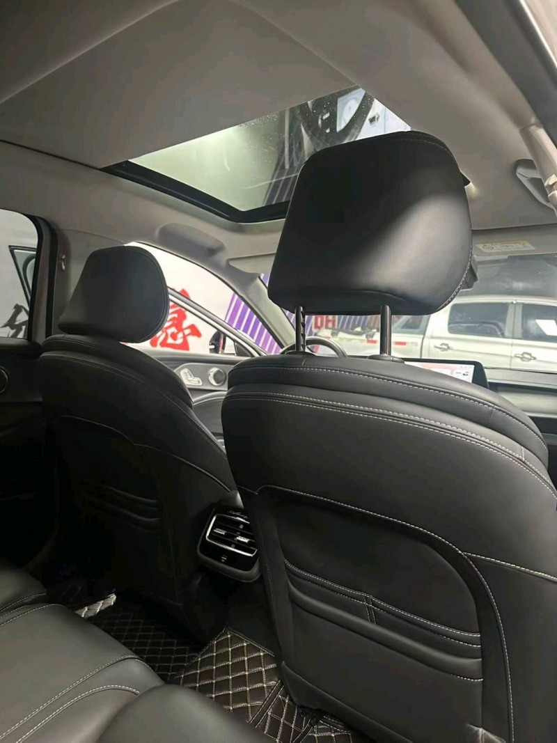 成都24年奇瑞艾瑞泽5