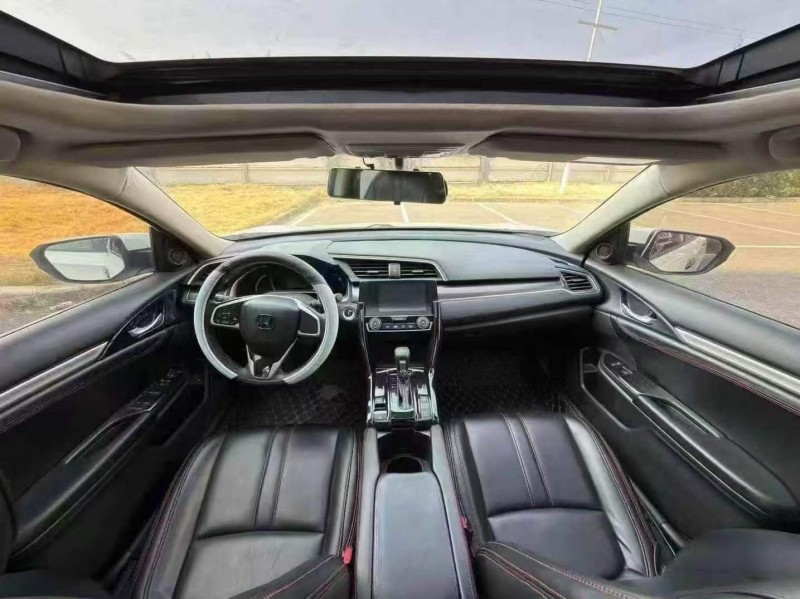 广州21年本田思域4