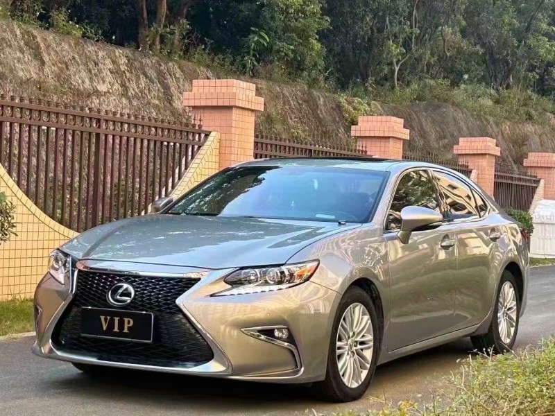 东莞18年雷克萨斯ES3