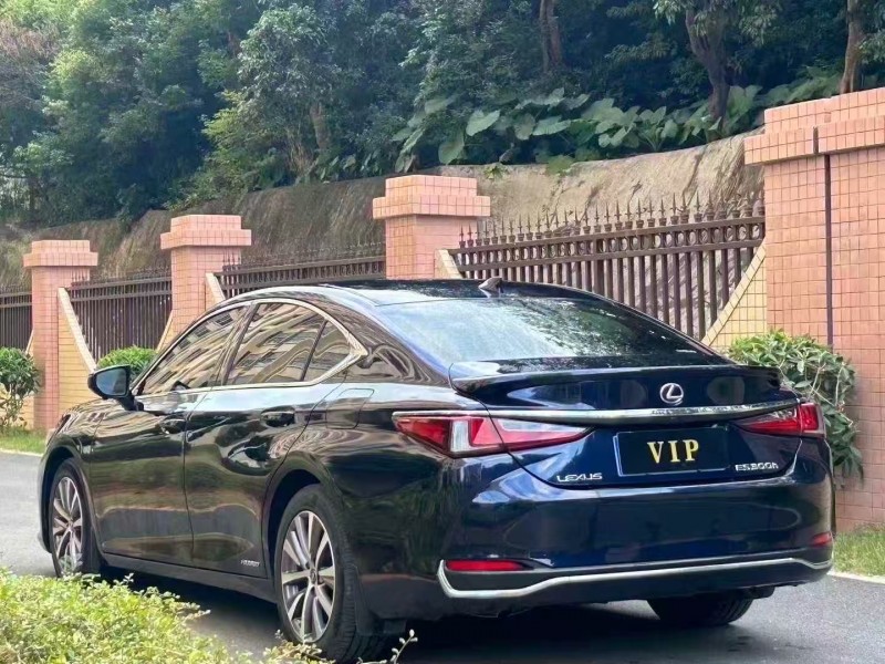 东莞23年雷克萨斯ES9