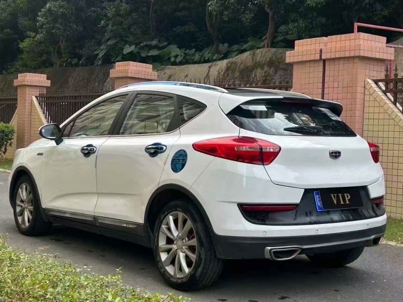 东莞17年吉利帝豪5