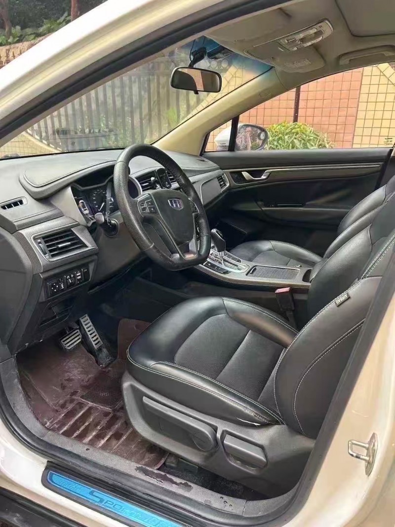 东莞17年吉利帝豪8