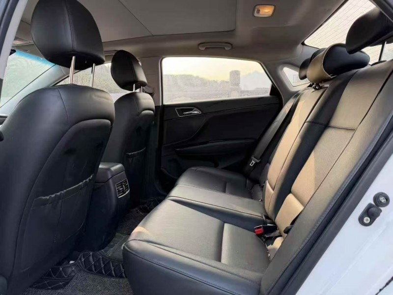 青岛20年现代名图3