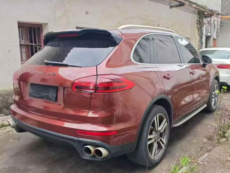 广州14年保时捷卡宴7