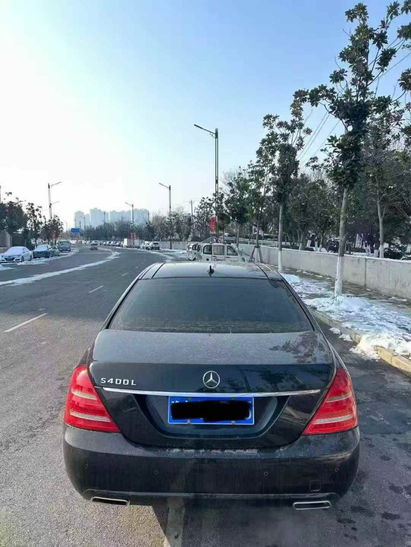 济宁13年奔驰S9