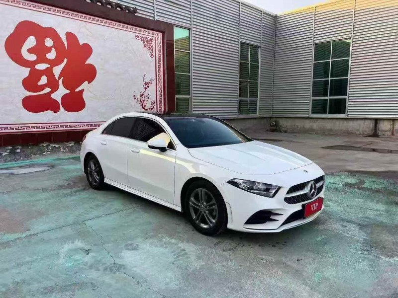 东营23年奔驰A2