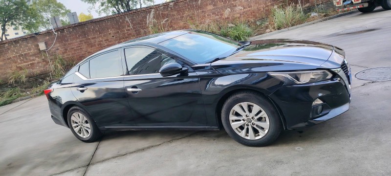 宜春22年日產天籟7