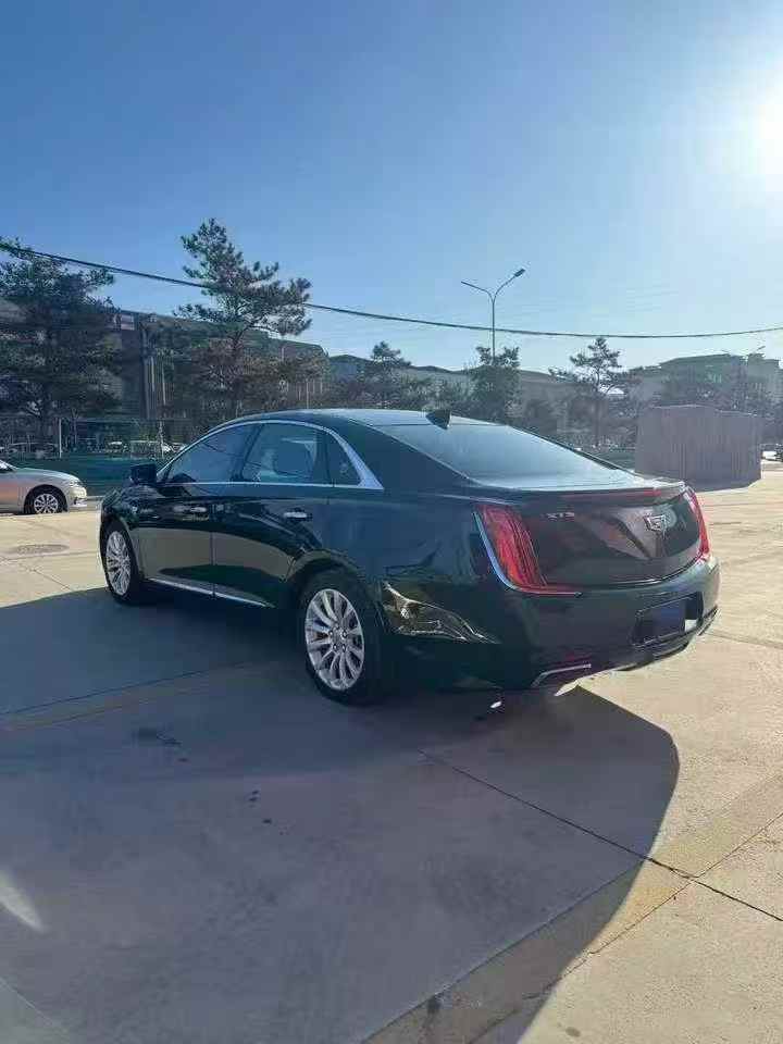 承德17年凯迪拉克XTS7