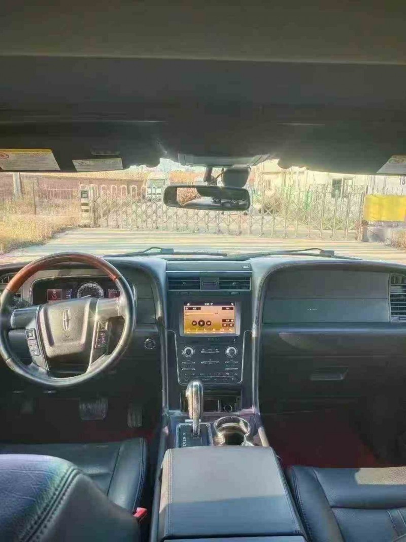 淄博17年林肯领航员9