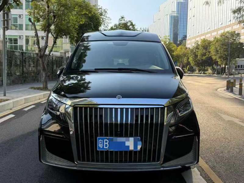 深圳24年奔驰龙程1