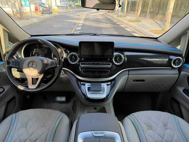 深圳24年奔驰龙程5