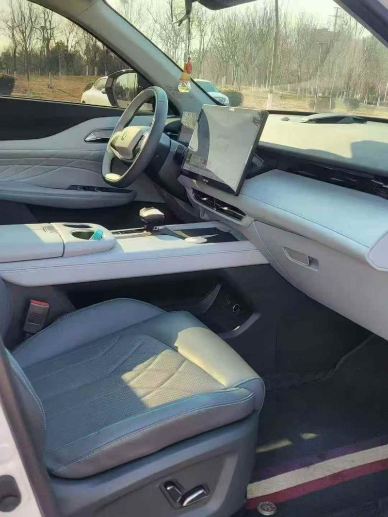 济宁24年长安汽车UNI4