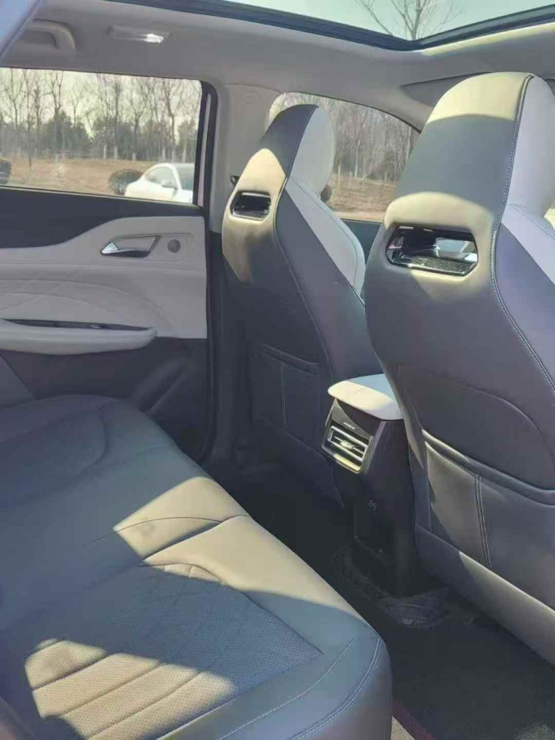 济宁24年长安汽车UNI7