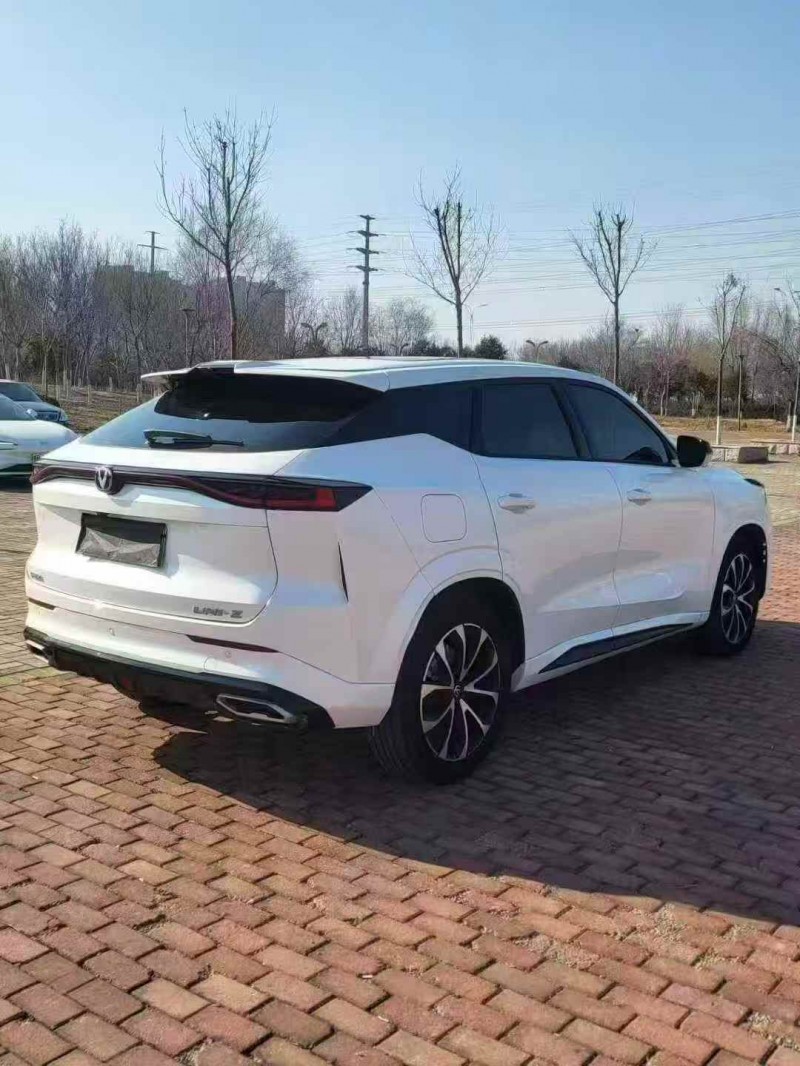 济宁24年长安汽车UNI9