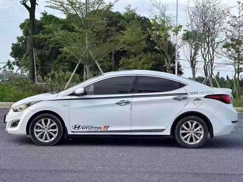 汕头18年现代朗动3