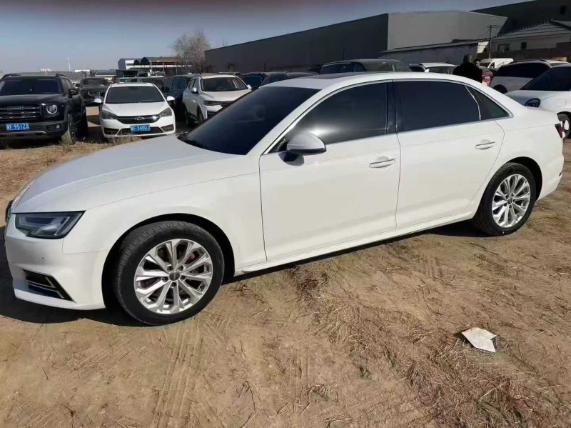 保定19年奥迪A4L3