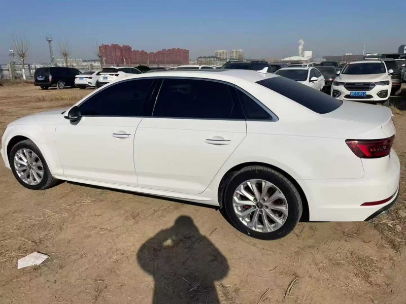 保定19年奥迪A4L8