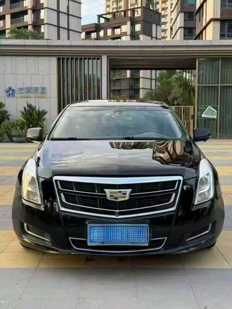 成都17年凯迪拉克XTS1